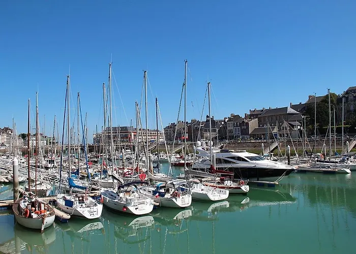 Appartement Meuble En Plein Coeur De St Valery En Caux