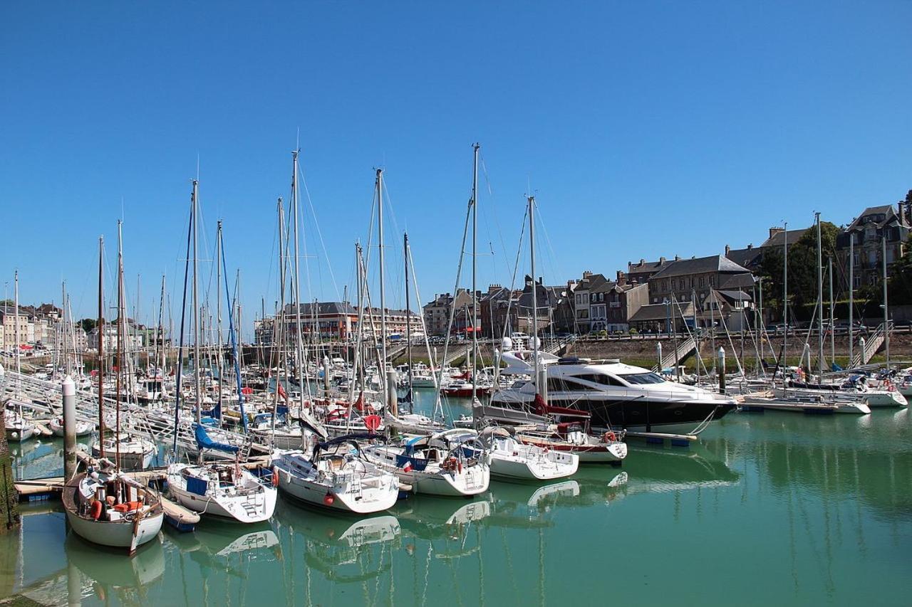 Meuble En Plein Coeur De St Valery En Caux Apartment *