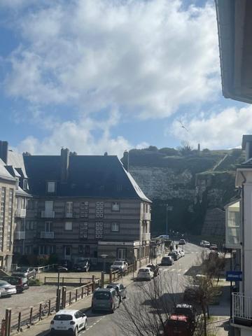 Apartment Meuble En Plein Coeur De St Valery En Caux *
